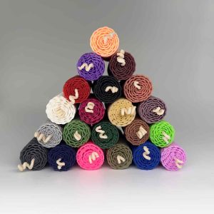 شمع بیزوکس یا موم عسلی رنگی اورگانیک